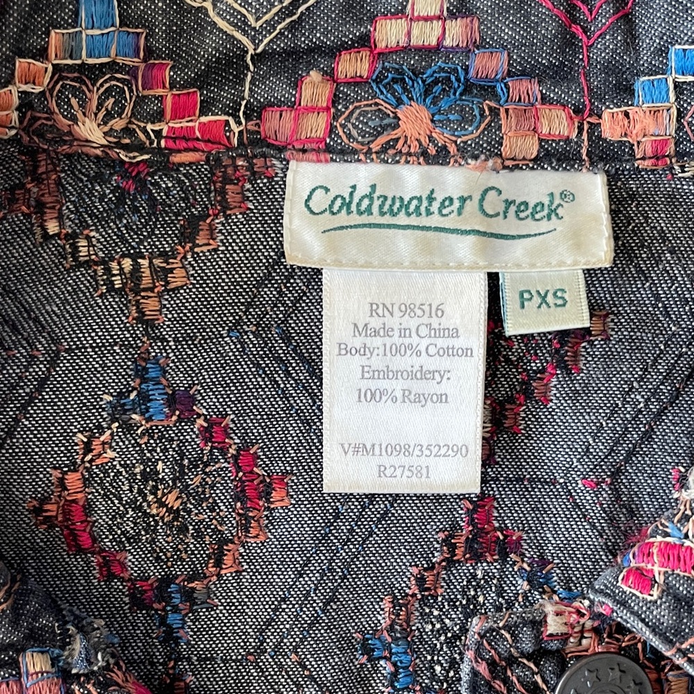 Multicolor Patterned Jacket - Picture 2 of 5